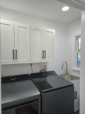 $770,000 | 1584 Holly Road, North Brunswick, NJ 08902