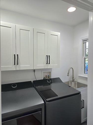 1584 Holly Road North Brunswick, NJ 08902 - Photo 8 of 34