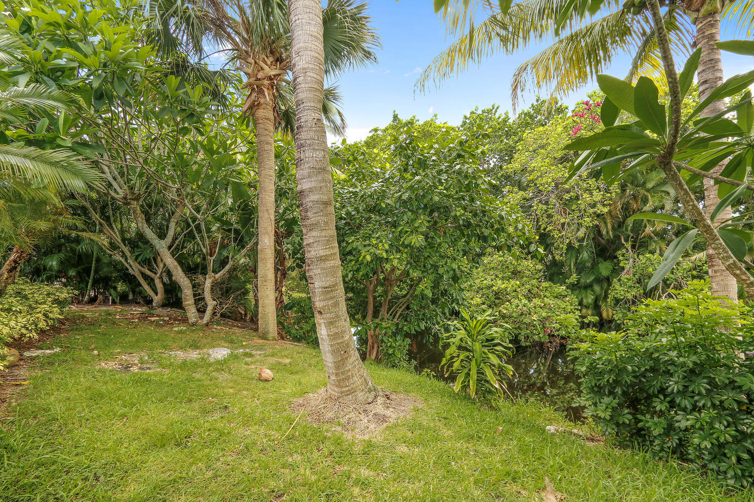 641 Northwest 10th Court Boca Raton, FL 33486 - Photo 21 of 26 641 NW 10th Ct Boca Raton FL-large-022-2
