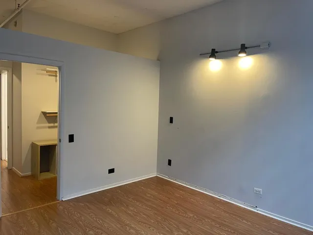 a view of a window in an empty room