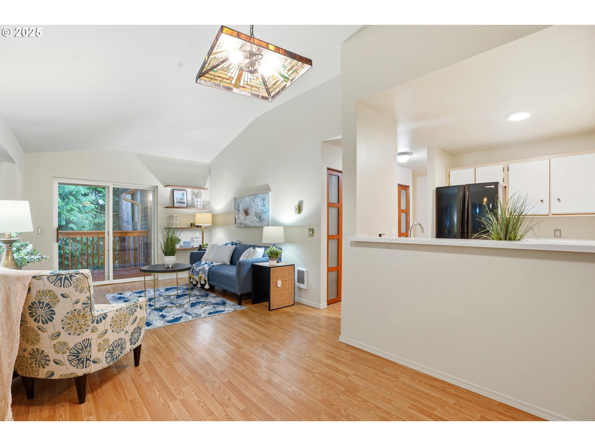 5156 Southwest Multnomah Boulevard, Unit L Portland, OR 97219 - Photo 10 of 18 Gallery Image 10