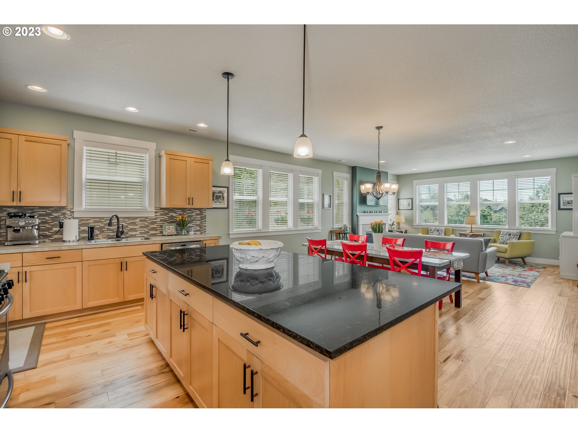 14756 Northwest Hydrangea Court Portland, OR 97229 - Photo 12 of 46 Gallery Image 12