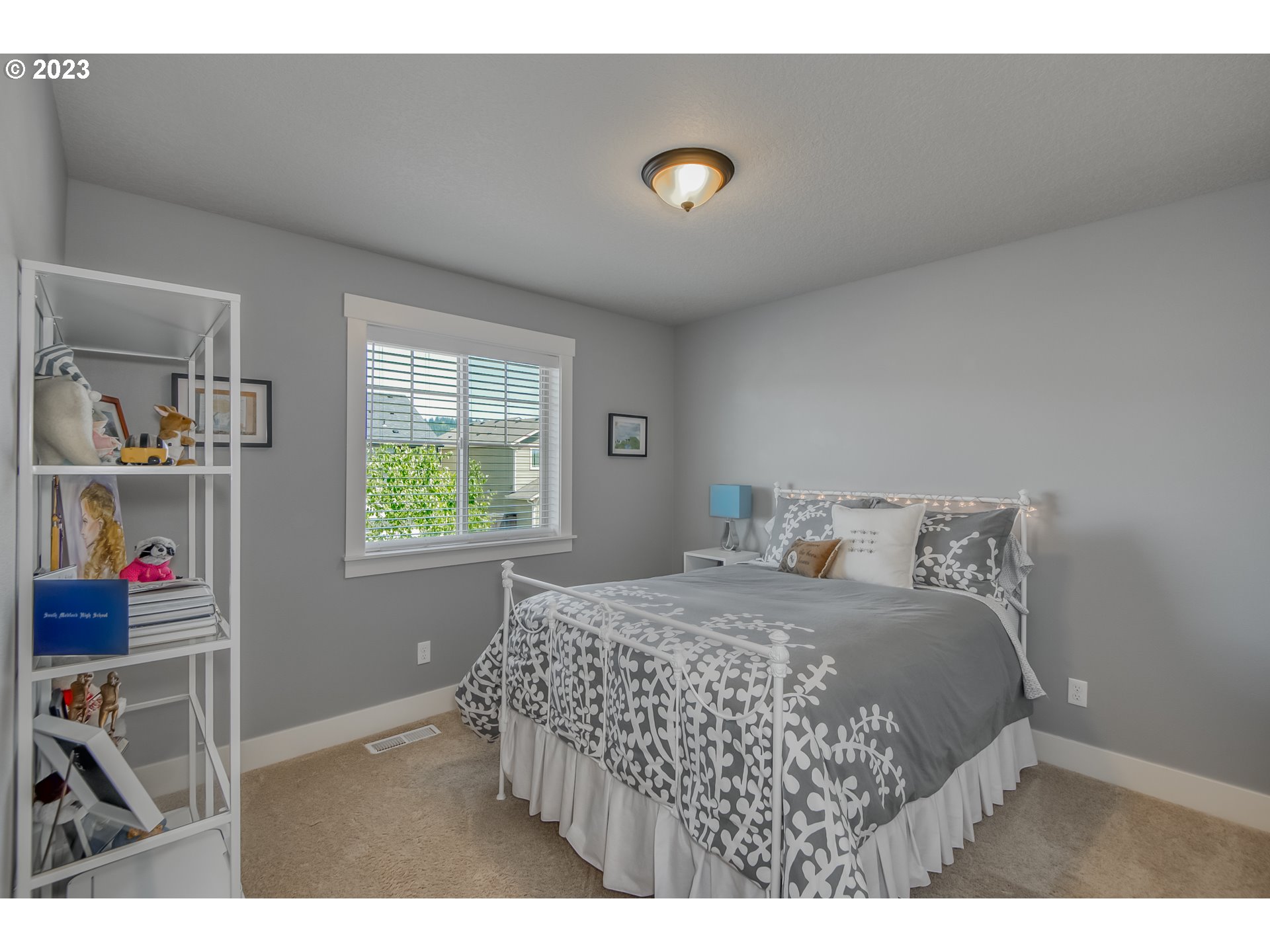 14756 Northwest Hydrangea Court Portland, OR 97229 - Photo 19 of 46 Gallery Image 19