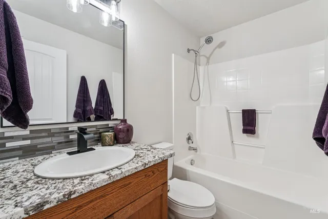 $408,900 | 8070 West Penny Lane, Garden City, ID 83714