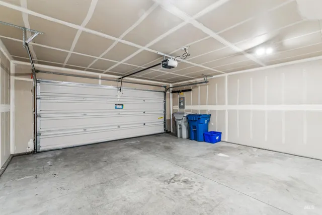 $408,900 | 8070 West Penny Lane, Garden City, ID 83714