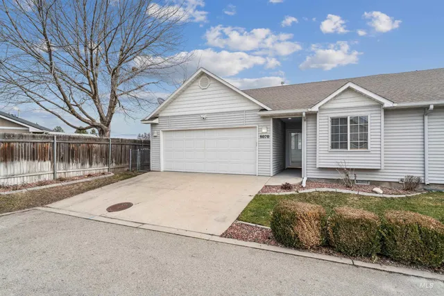 $408,900 | 8070 West Penny Lane, Garden City, ID 83714