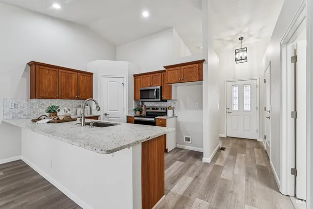 $408,900 | 8070 West Penny Lane, Garden City, ID 83714