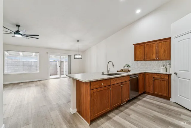 $408,900 | 8070 West Penny Lane, Garden City, ID 83714