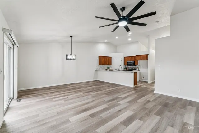 $408,900 | 8070 West Penny Lane, Garden City, ID 83714