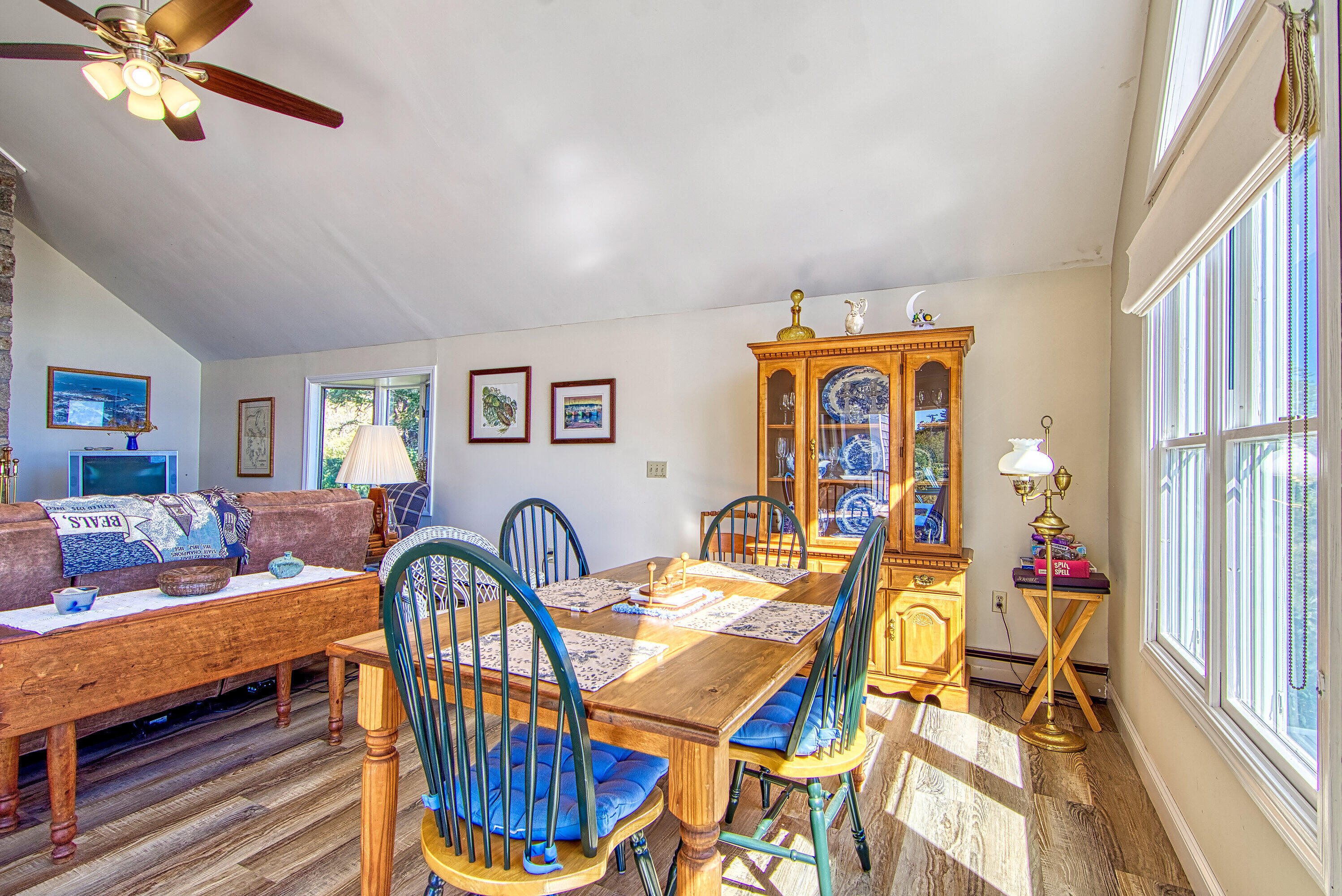 96 Cranberry Point Road Gouldsboro, ME 04624 - Photo 17 of 36 96 Cranberry dining area