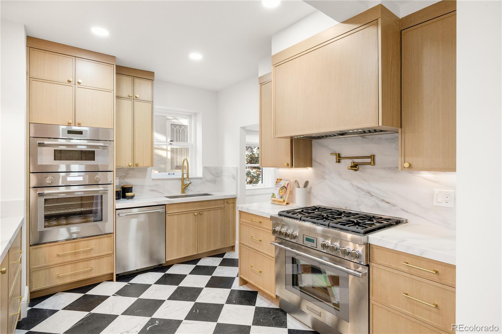 711 Race Street Denver, CO 80206 - Photo 17 of 50