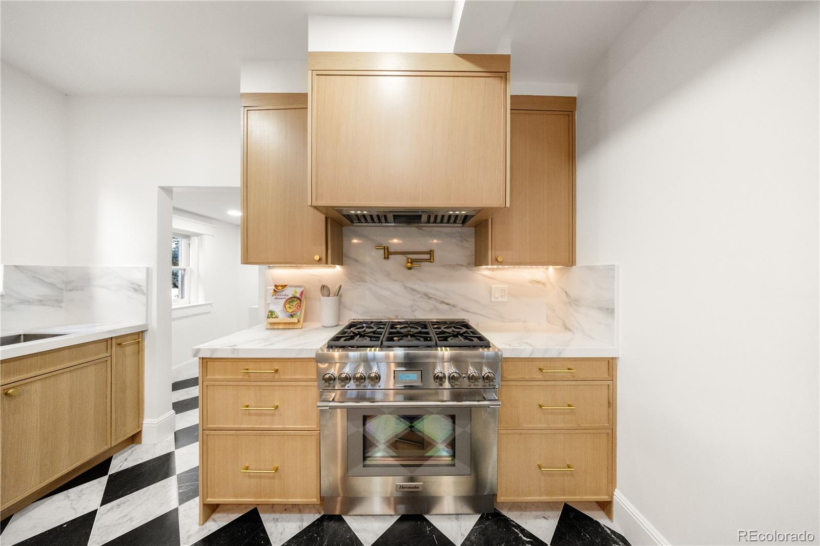 711 Race Street Denver, CO 80206 - Photo 19 of 50