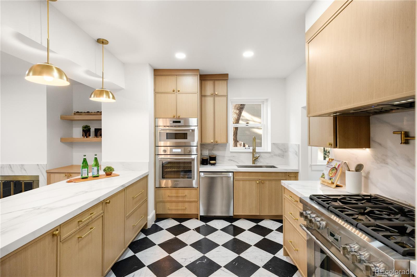 711 Race Street Denver, CO 80206 - Photo 3 of 50