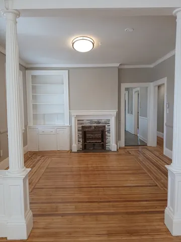 $2,800 | 1 Wheeler Avenue, Unit 2, Cranston, RI 02905