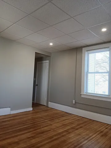 $2,800 | 1 Wheeler Avenue, Unit 2, Cranston, RI 02905