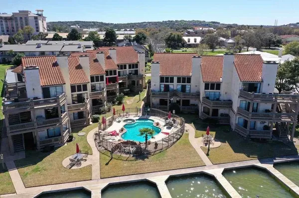 $2,000 | 509 Short Circuit, Unit 104, Horseshoe Bay, TX 78657