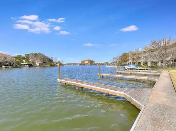 $2,000 | 509 Short Circuit, Unit 104, Horseshoe Bay, TX 78657