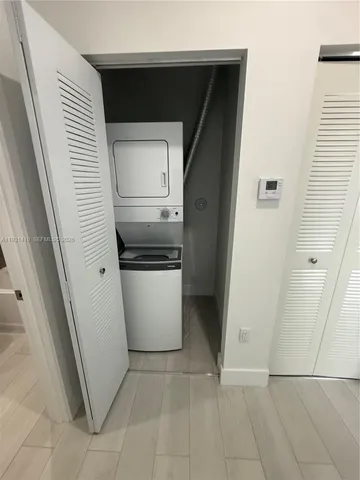 $2,400 | 1091 East 17th Street, Unit 301, Hialeah, FL 33010