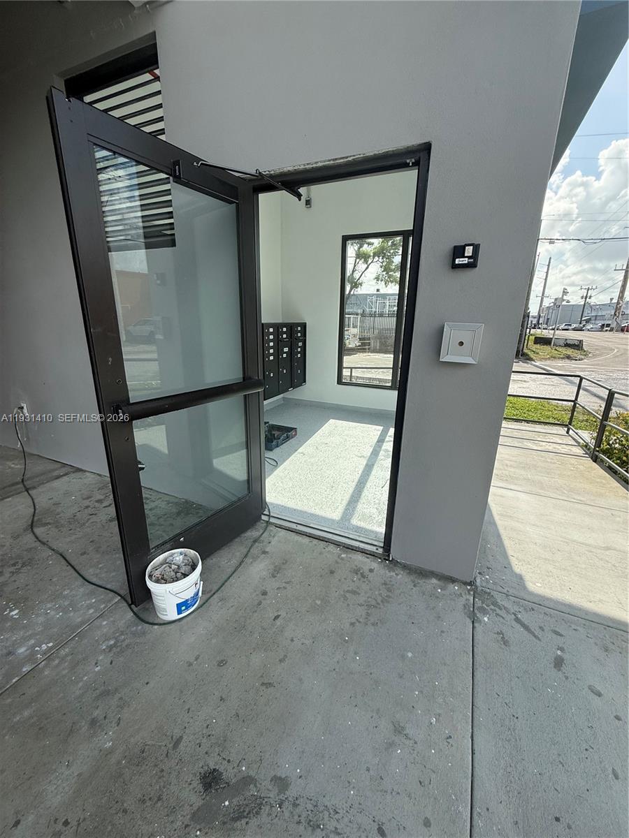 1091 East 17th Street, Unit 301 Hialeah, FL 33010 - Photo 17 of 21