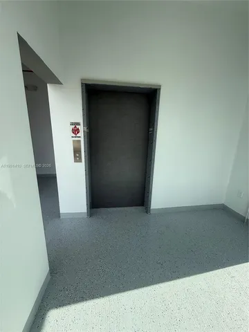 $2,400 | 1091 East 17th Street, Unit 301, Hialeah, FL 33010