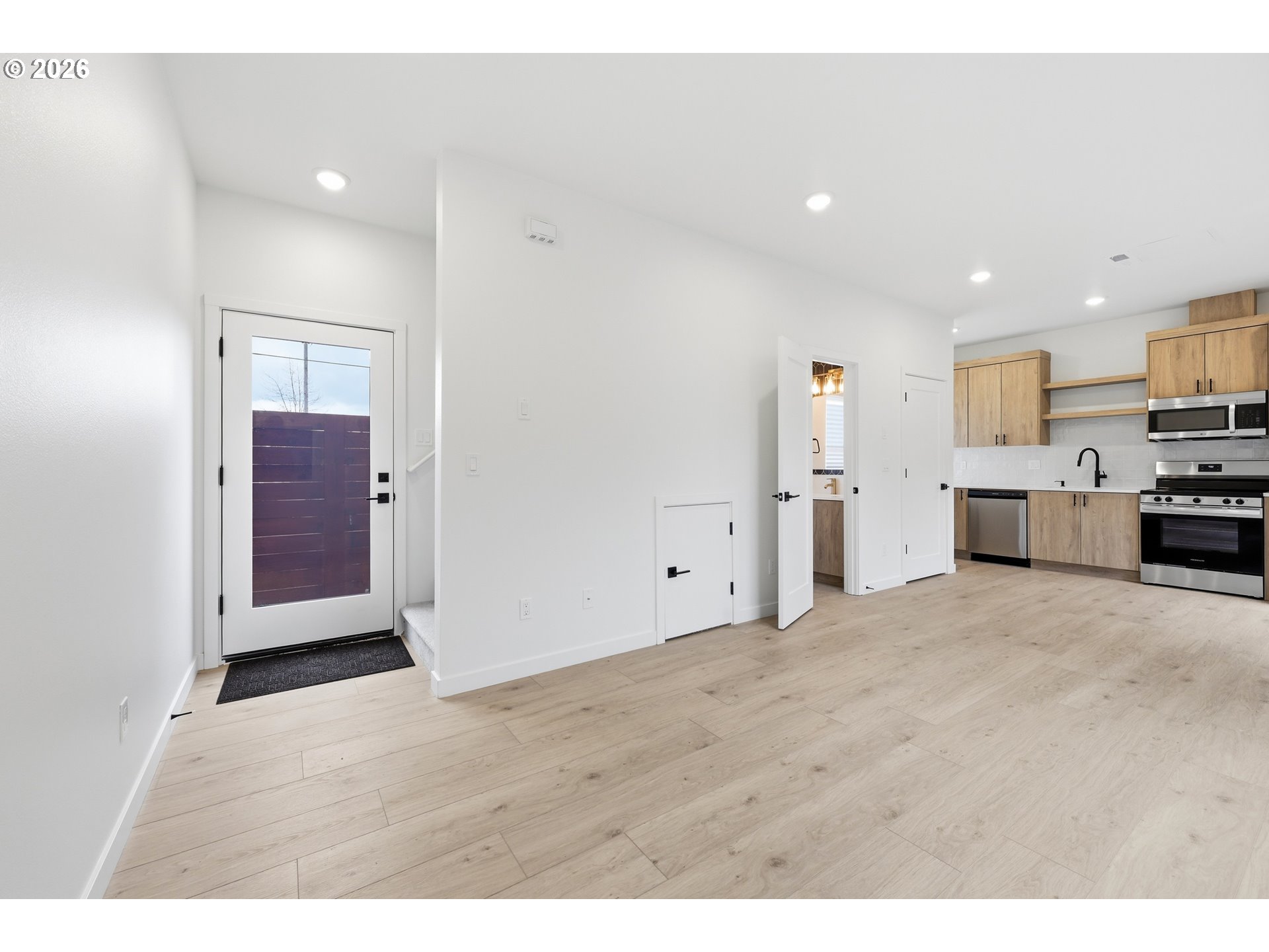 11717 Southeast Ash Street Portland, OR 97216 - Photo 30 of 48