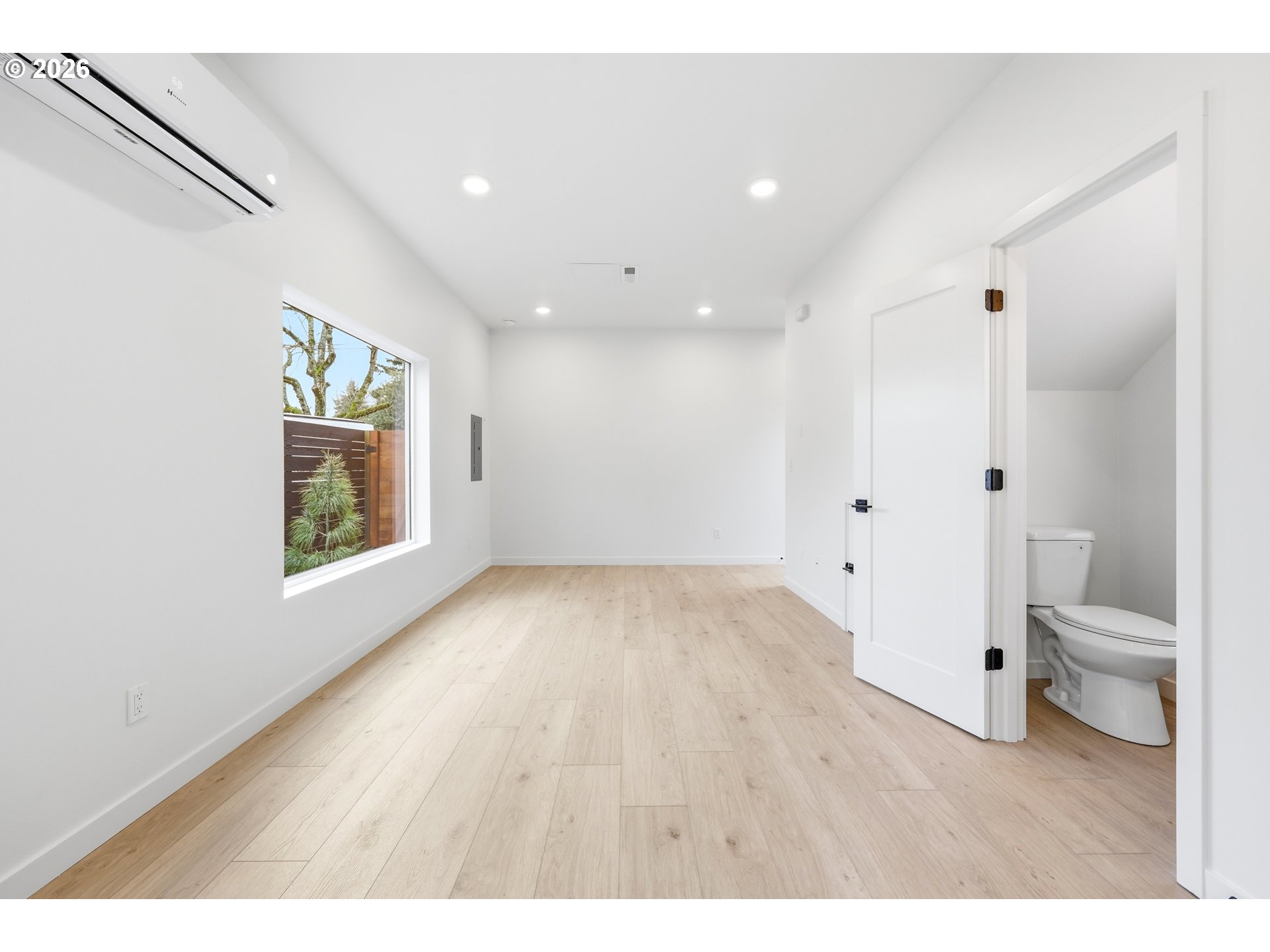 11717 Southeast Ash Street Portland, OR 97216 - Photo 32 of 48