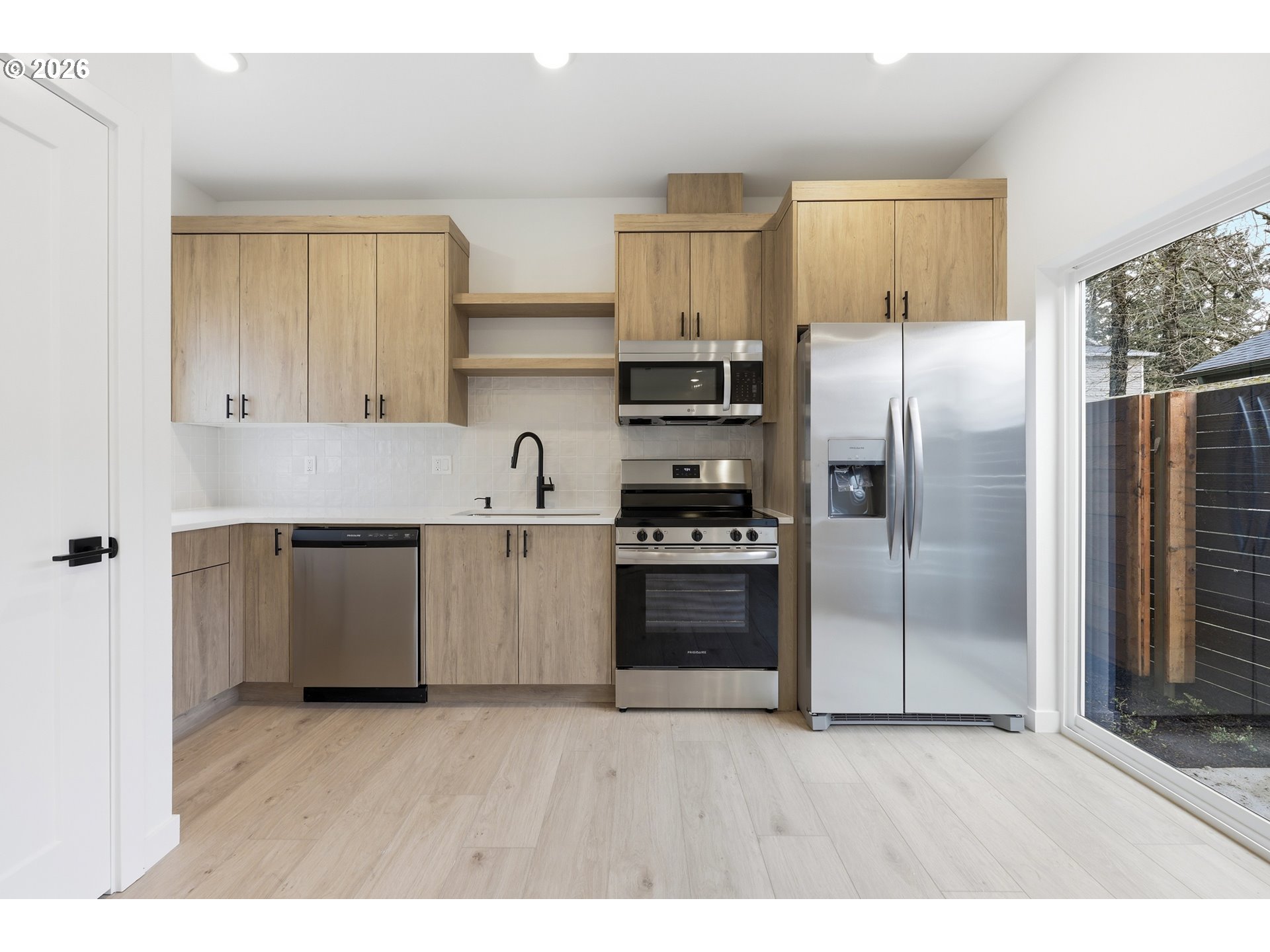 11717 Southeast Ash Street Portland, OR 97216 - Photo 34 of 48