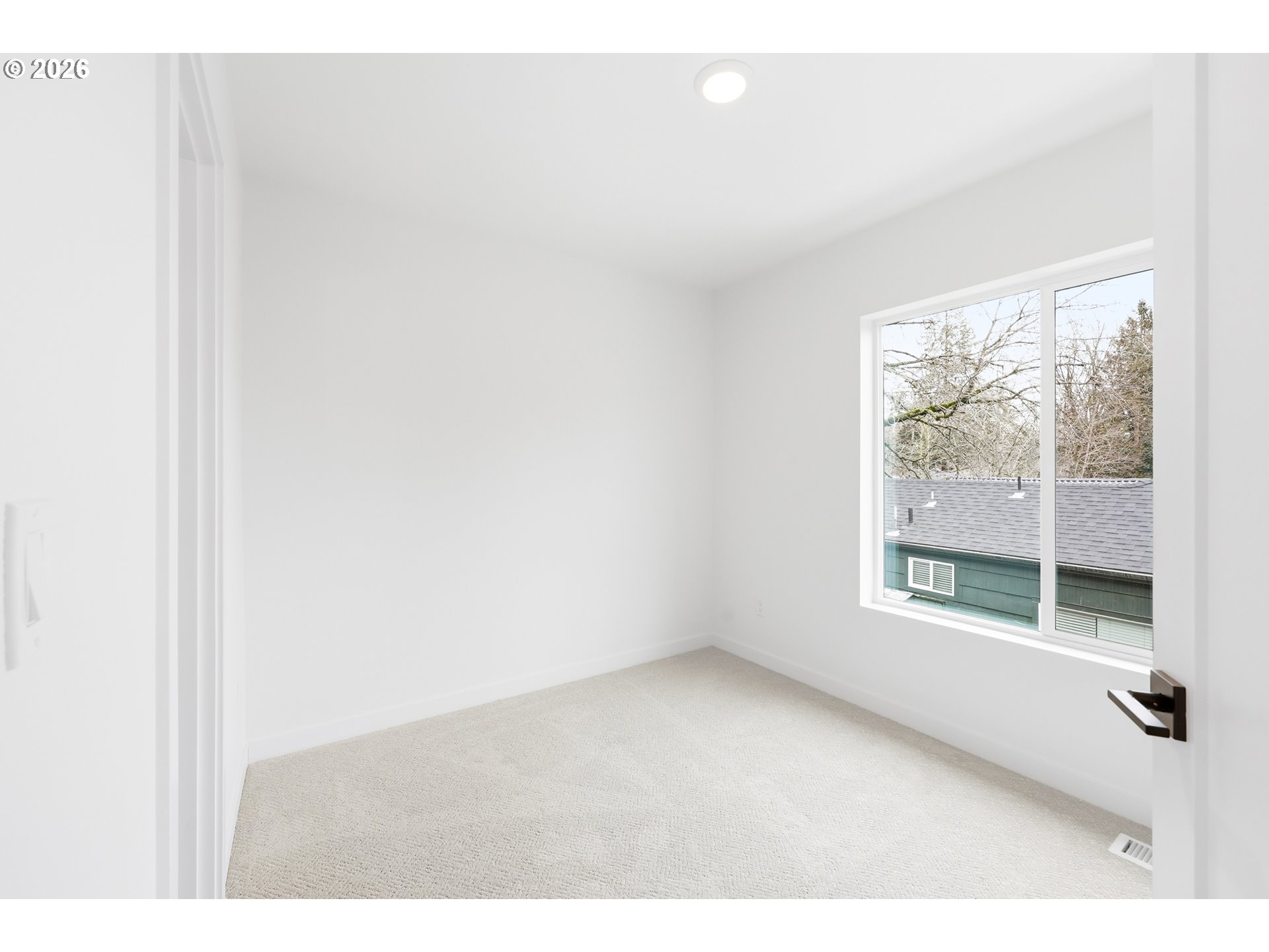 11717 Southeast Ash Street Portland, OR 97216 - Photo 38 of 48
