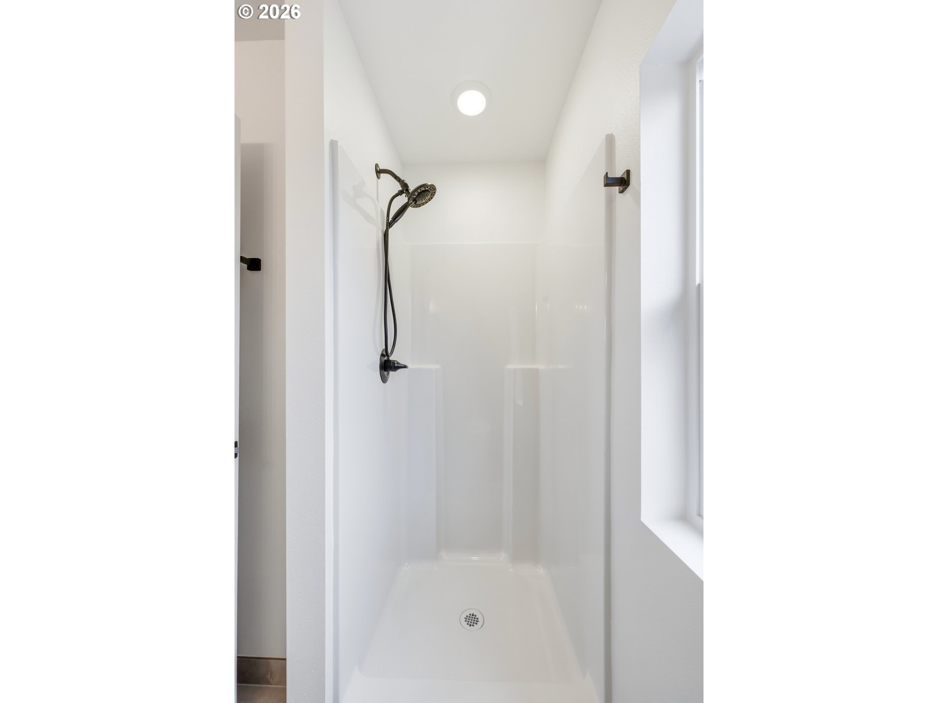 11717 Southeast Ash Street Portland, OR 97216 - Photo 43 of 48