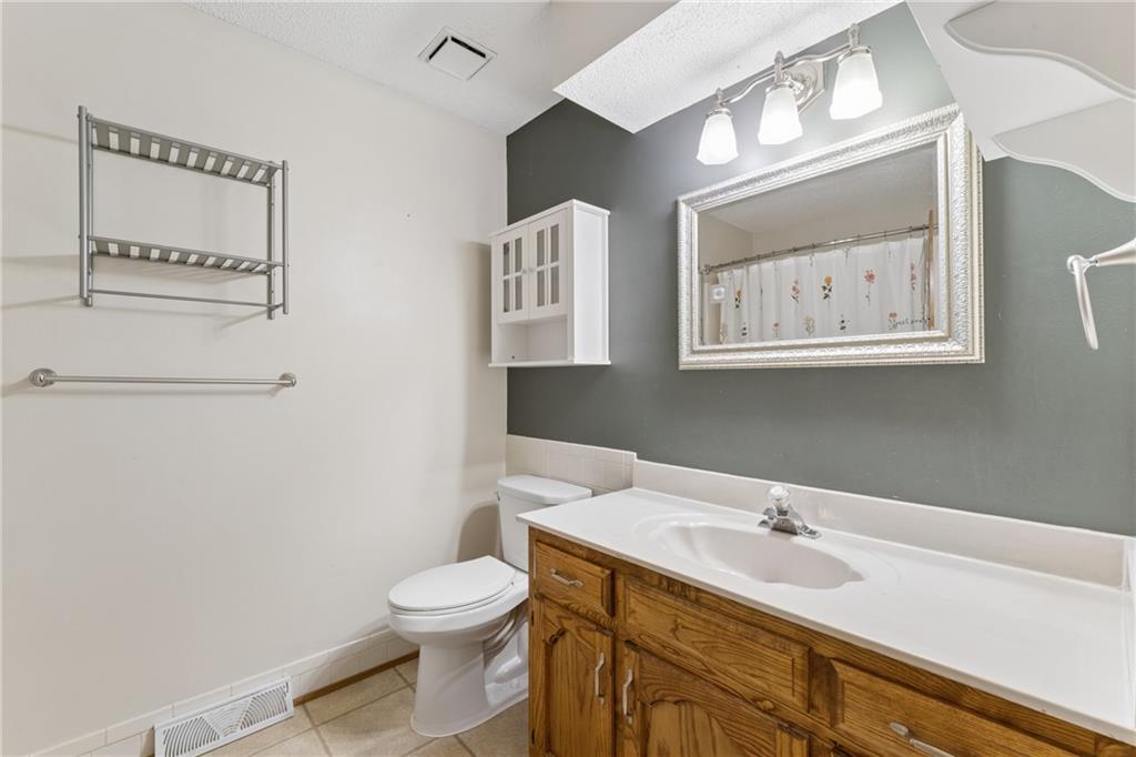 617 West Maple Street Raymore, MO 64083 - Photo 39 of 67