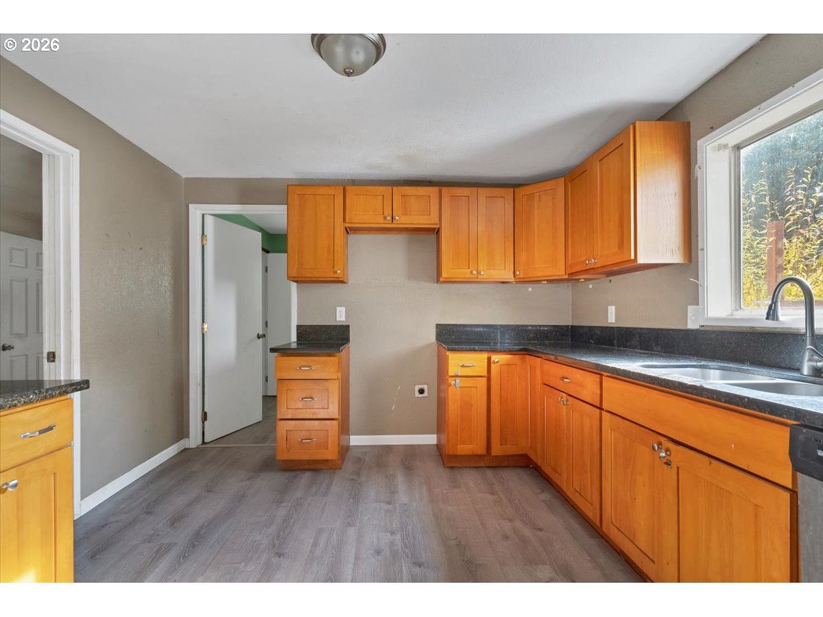 289 South 3rd Street Lebanon, OR 97355 - Photo 15 of 31