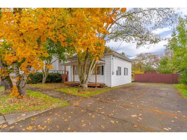 $270,000 | 289 South 3rd Street, Lebanon, OR 97355