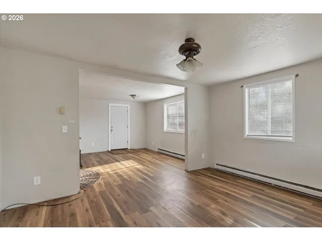 $270,000 | 289 South 3rd Street, Lebanon, OR 97355