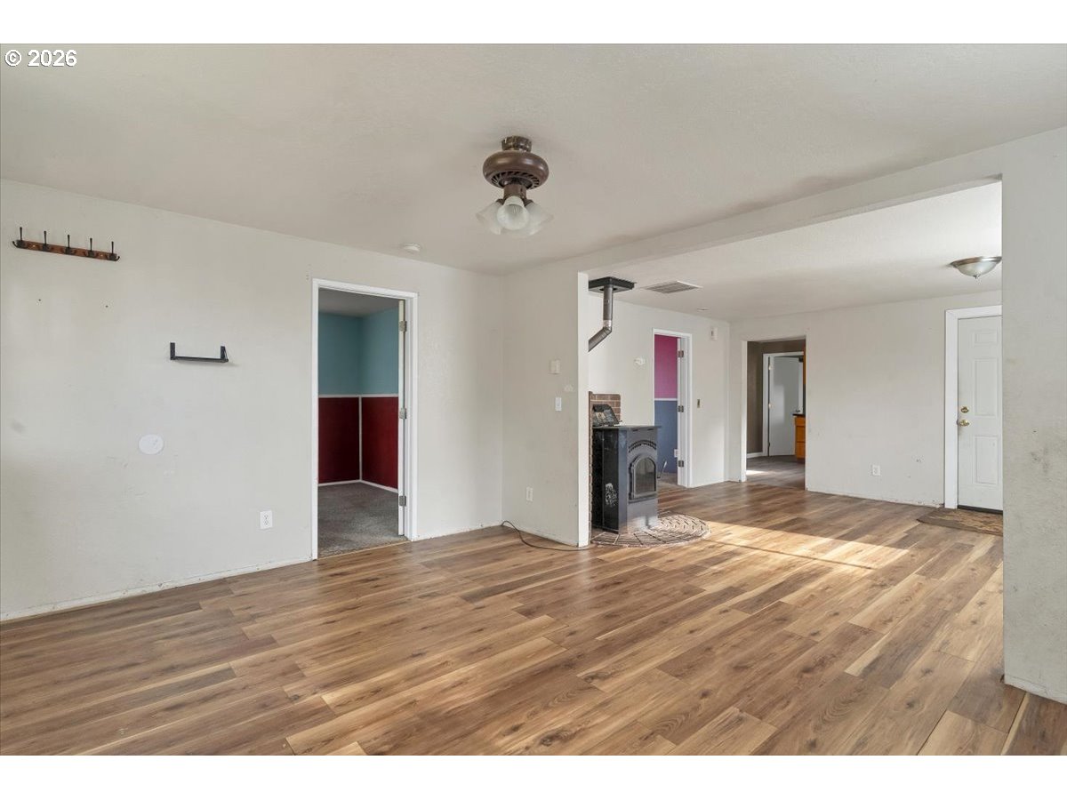 289 South 3rd Street Lebanon, OR 97355 - Photo 5 of 31