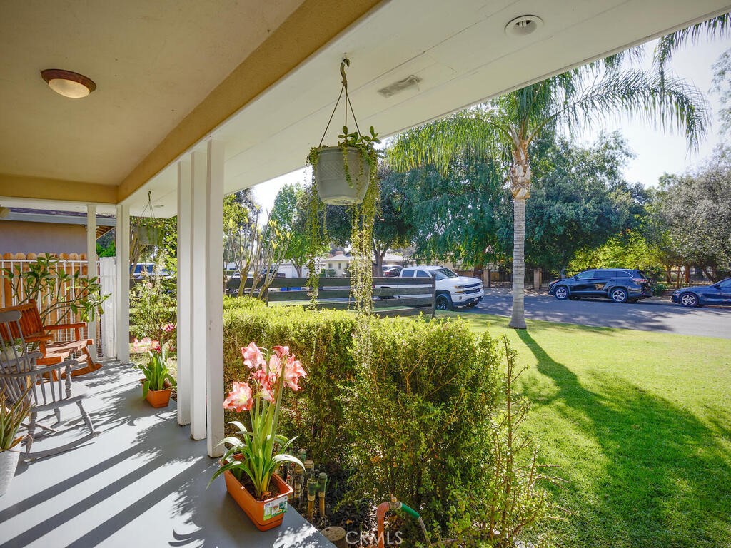 7611 Mt Vernon Street Riverside, CA 92504 - Photo 2 of 21