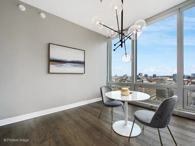 $499,000 | 500 West Superior Street, Unit 1202, Chicago, IL 60654