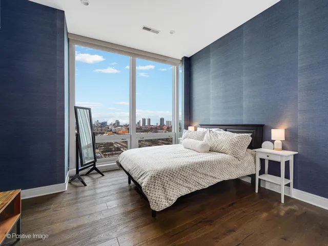 $499,000 | 500 West Superior Street, Unit 1202, Chicago, IL 60654