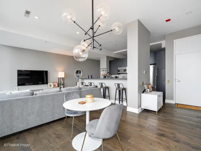 $499,000 | 500 West Superior Street, Unit 1202, Chicago, IL 60654