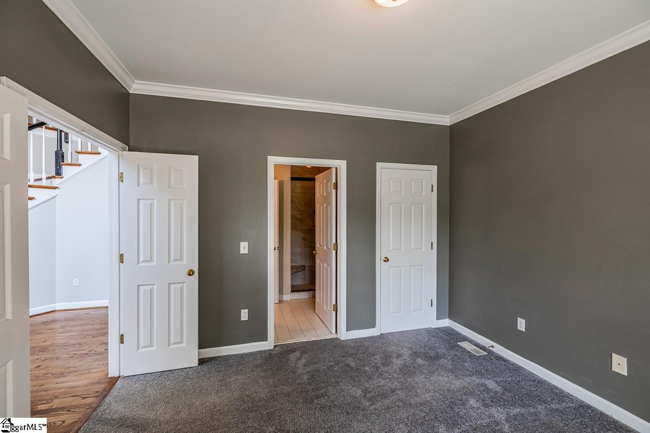 32 English Oak Road Simpsonville, SC 29681 - Photo 4 of 49 Gallery Image 4
