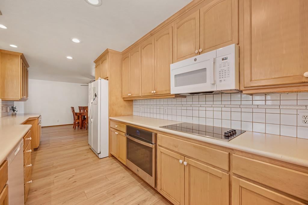 3517 Ronk Way Sacramento, CA 95821 - Photo 36 of 88