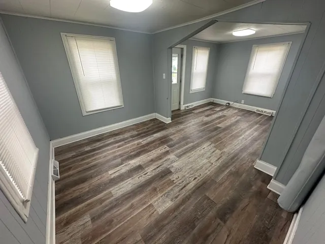 $129,000 | 327 9 1/2 Street South, Sauk Centre, MN 56378