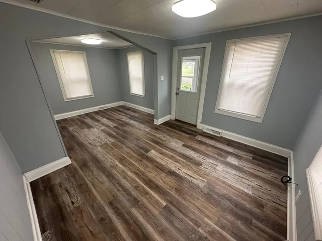 $129,000 | 327 9 1/2 Street South, Sauk Centre, MN 56378