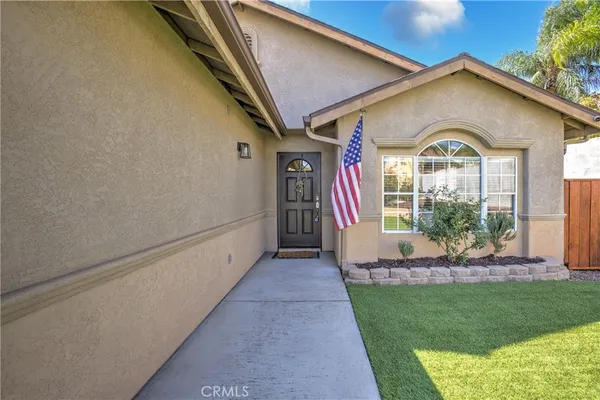 $725,000 | 117 Morro Road, Fallbrook, CA 92028