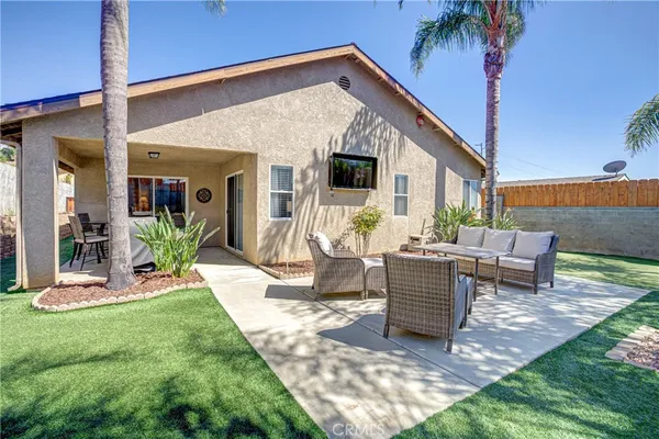 $725,000 | 117 Morro Road, Fallbrook, CA 92028