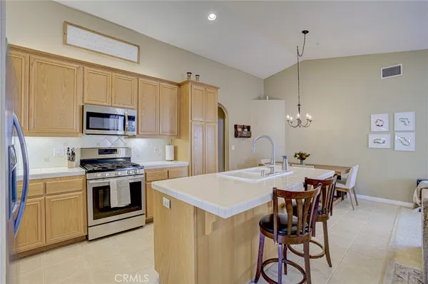 $725,000 | 117 Morro Road, Fallbrook, CA 92028