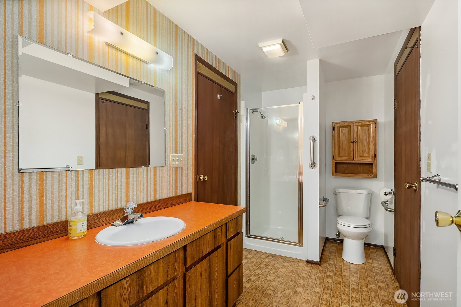 19510 Southeast May Valley Road Issaquah, WA 98027 - Photo 30 of 33 Gallery Image 30