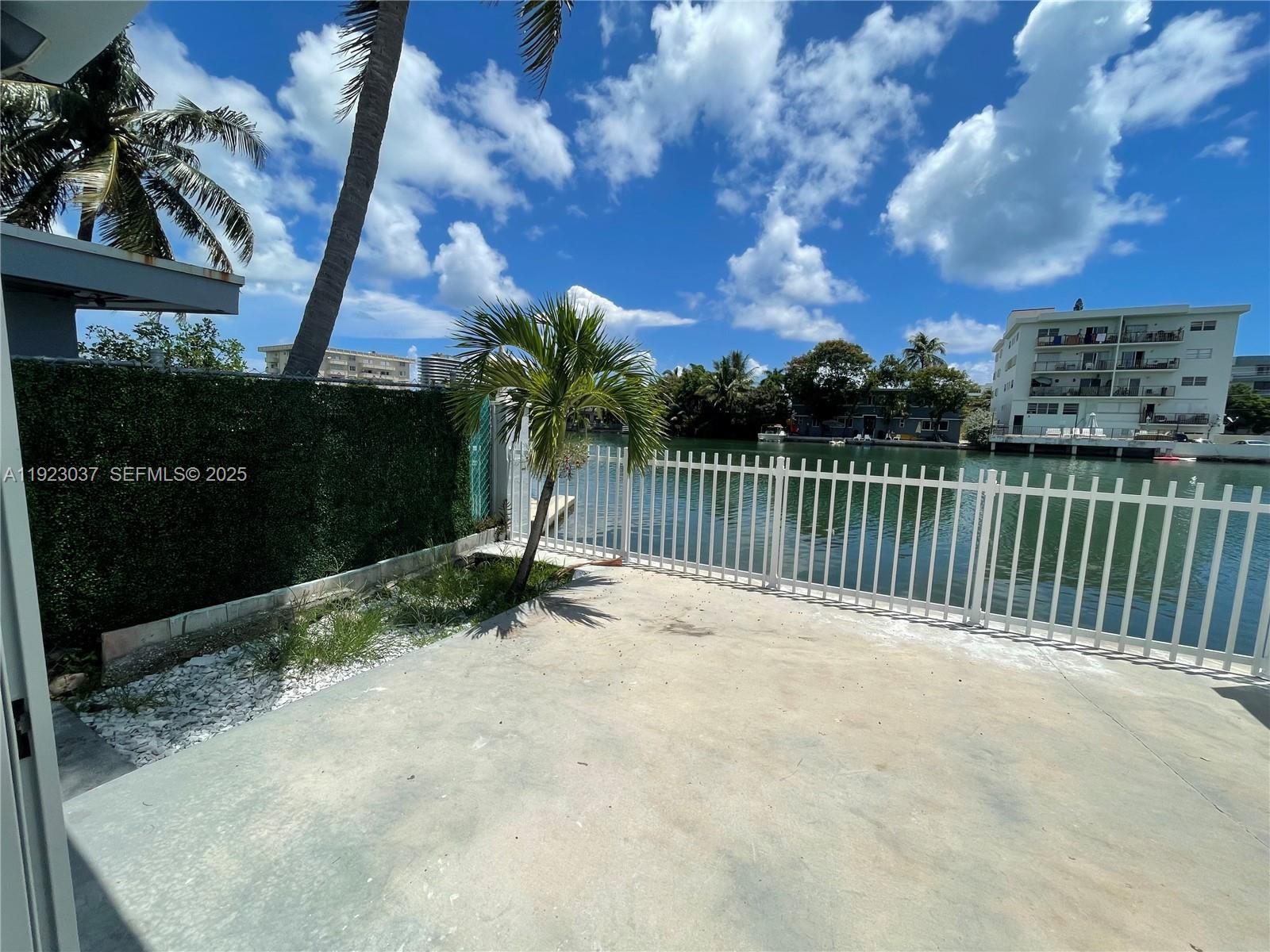 8215 Crespi Boulevard, Unit 4 Miami Beach, FL 33141 - Photo 13 of 34