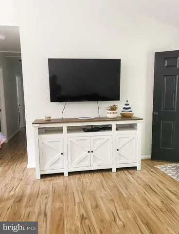 $2,300 | 2117 Johnson Road, Mineral, VA 23117