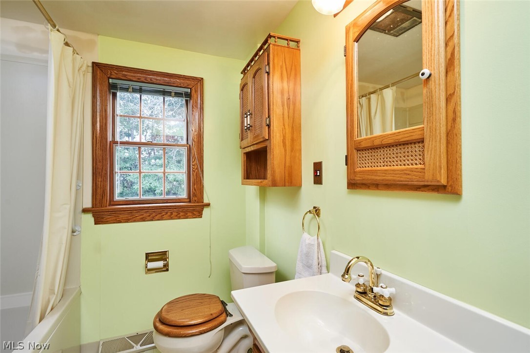 7212 Spieth Road Medina, OH 44256 - Photo 13 of 32 Gallery Image 13