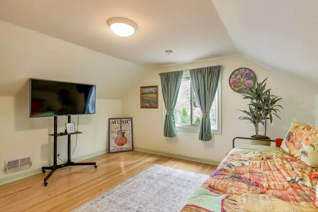 $749,000 | 3226 Sprucewood Road, Wilmette, IL 60091